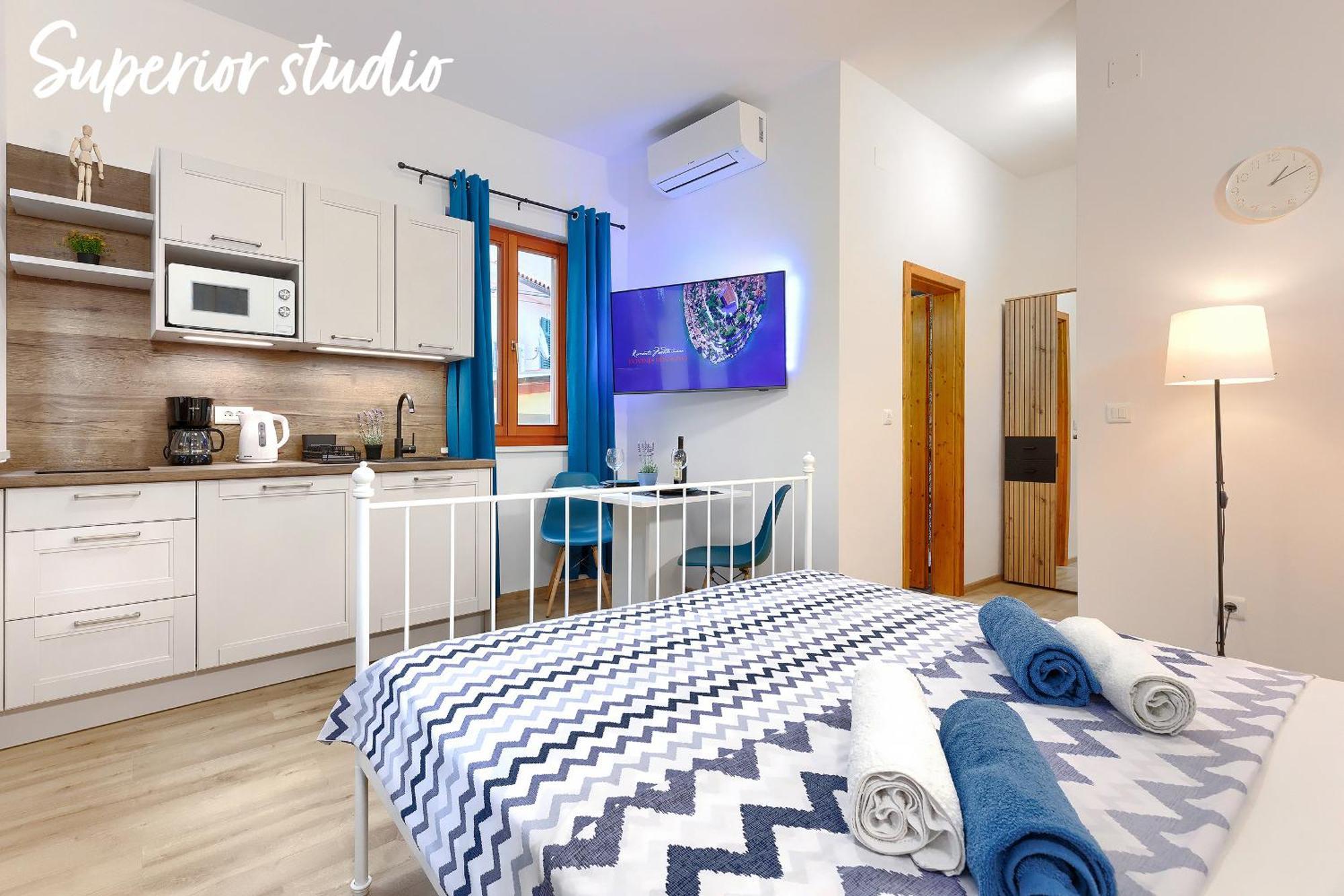 Studios Notte Sul Porto Rovinj Exterior foto